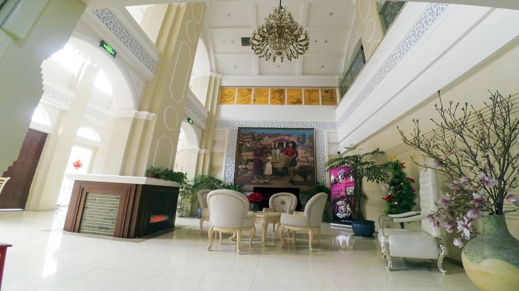 静安区曹家渡爱华养老院综合实力突出位列优质护理院榜单尊龙凯时上海失能卧床老人养老院推荐2025最新上海(图6)