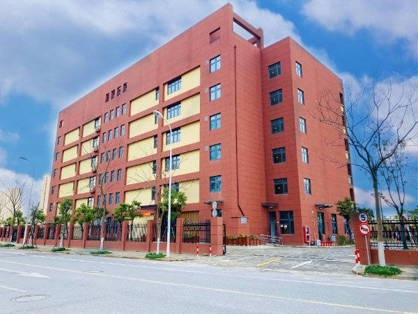 静安区曹家渡爱华养老院综合实力突出位列优质护理院榜单尊龙凯时上海失能卧床老人养老院推荐2025最新上海(图7)